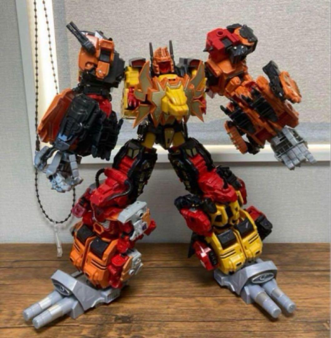 非正規 トランスフォーマー プレダキング風　巨大サイズ