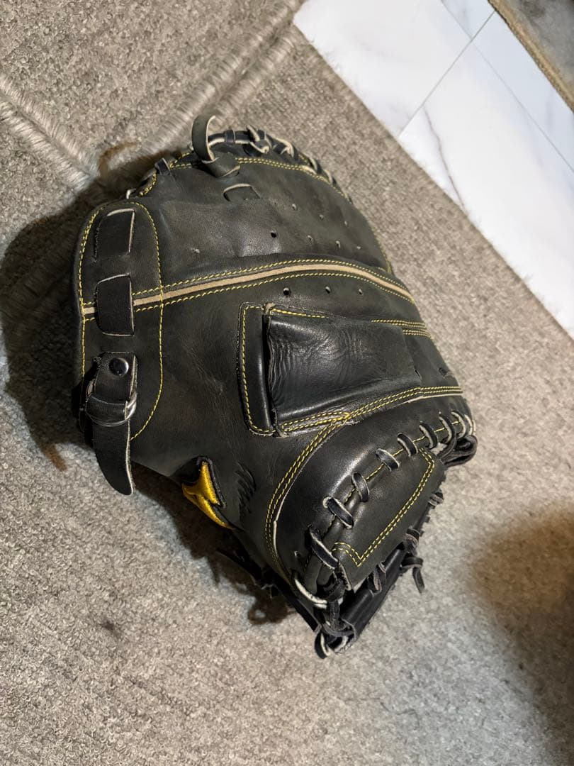 Mizuno Pro 軟式グローブ ブラック