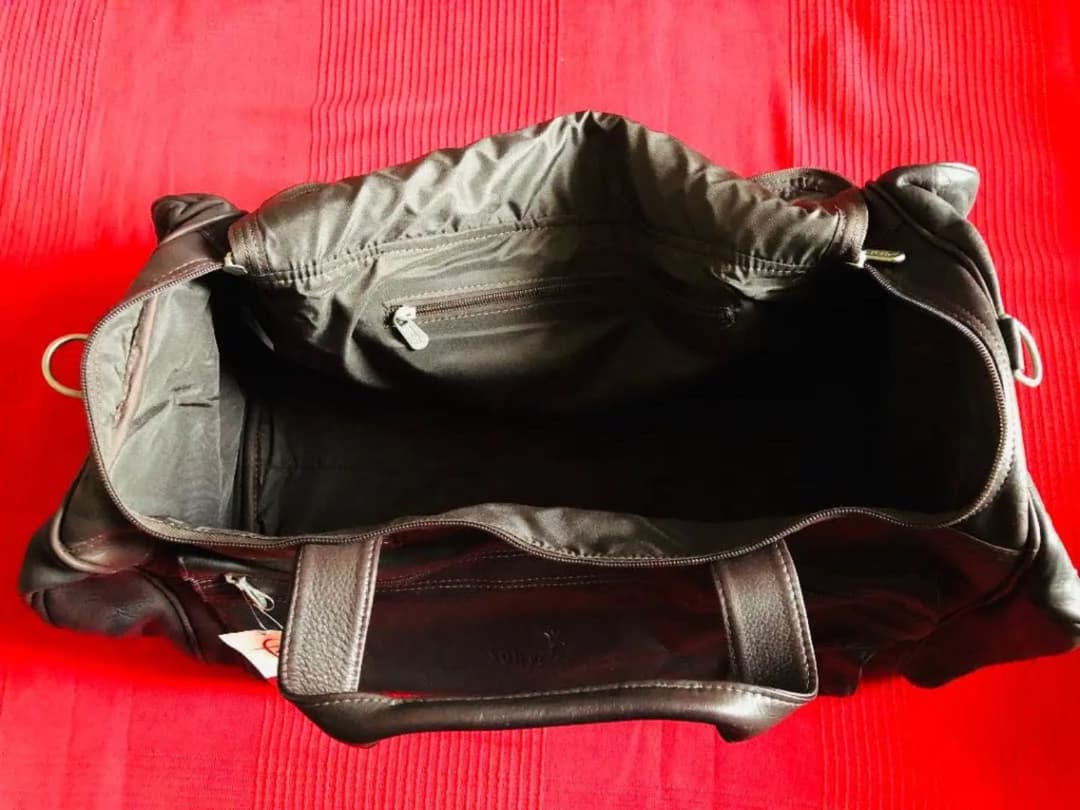 Piel Leatherのゴルフバッグ（Sony Openロゴ入り）