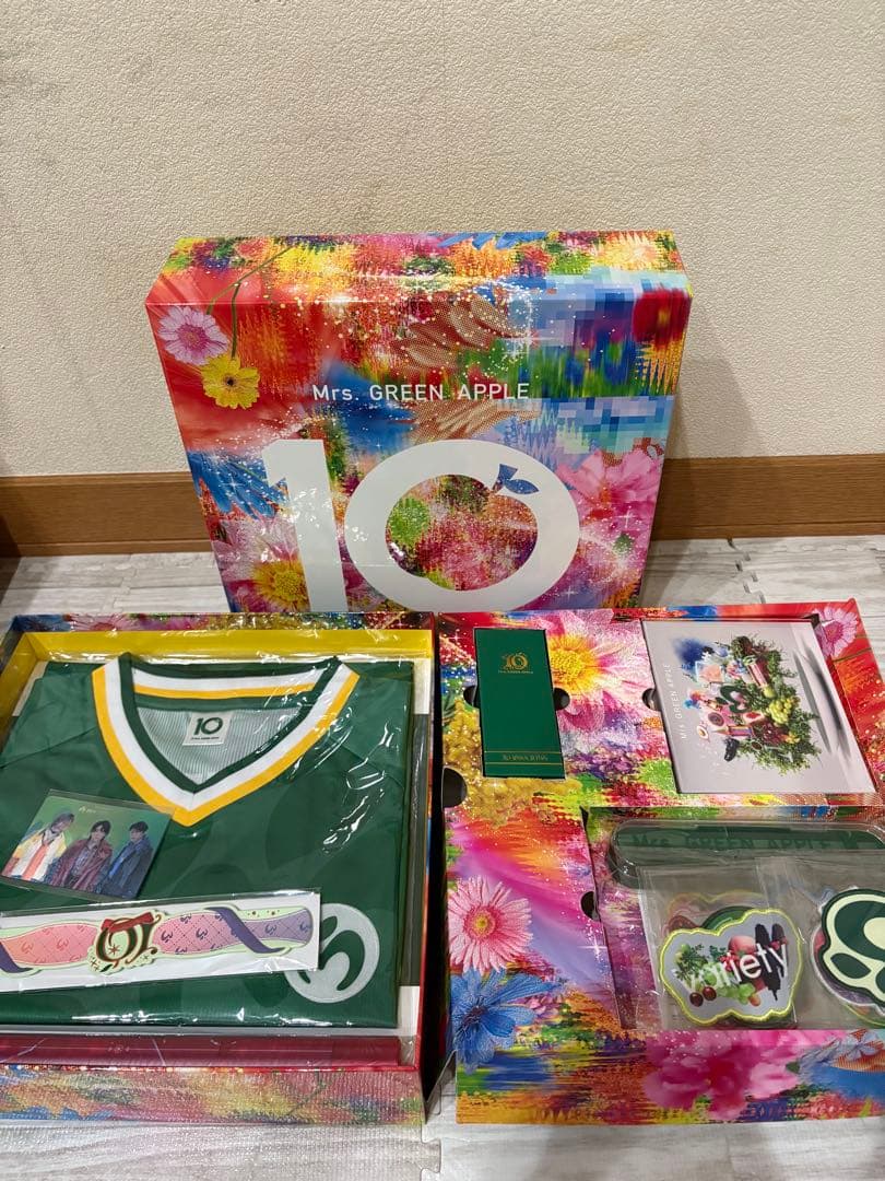 \"Mrs.GREEN APPLE“ HarmonyCOMPLETE BOX特典付