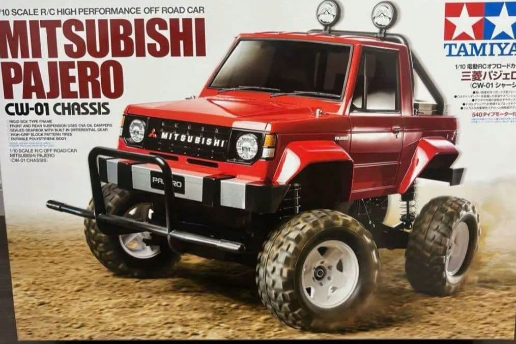 新品未組立品 1/10RC 三菱 パジェロ (CW-01シャーシ）タミヤラジコン
