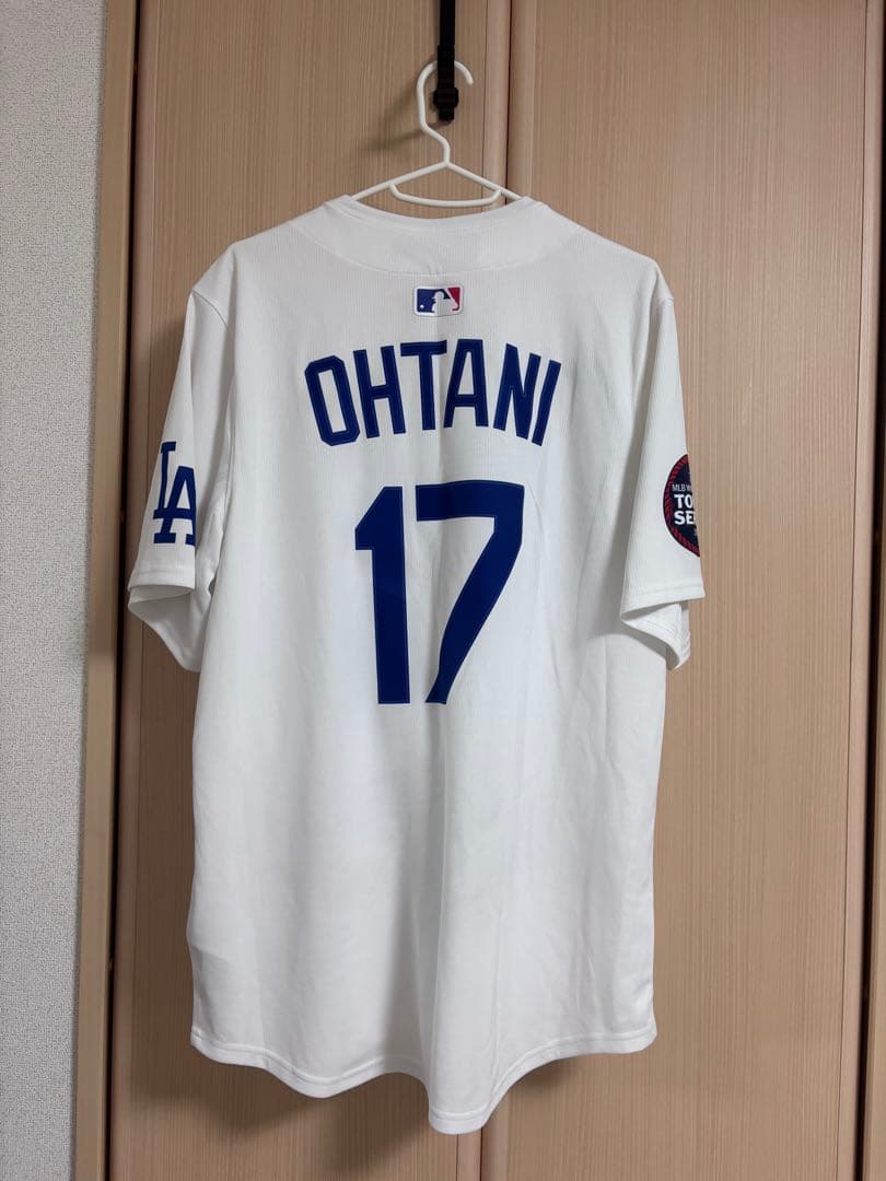 【美品】大谷翔平ユニフォーム(定価30,800円)