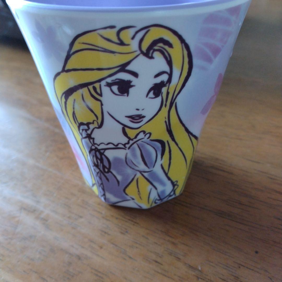 コップ