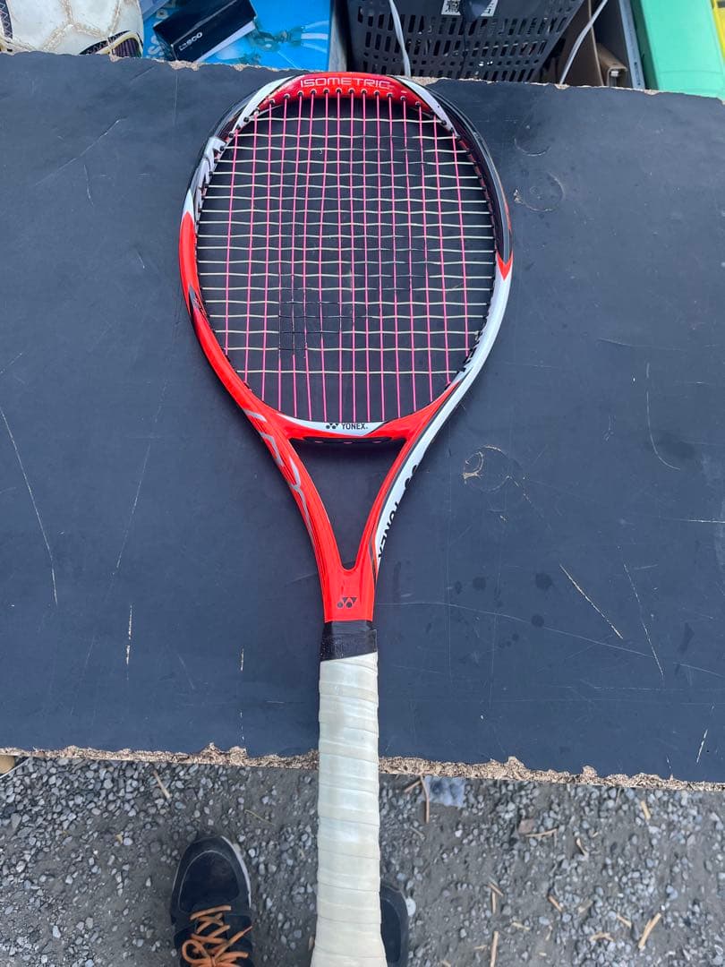 YONEX テニスラケット 赤/黒