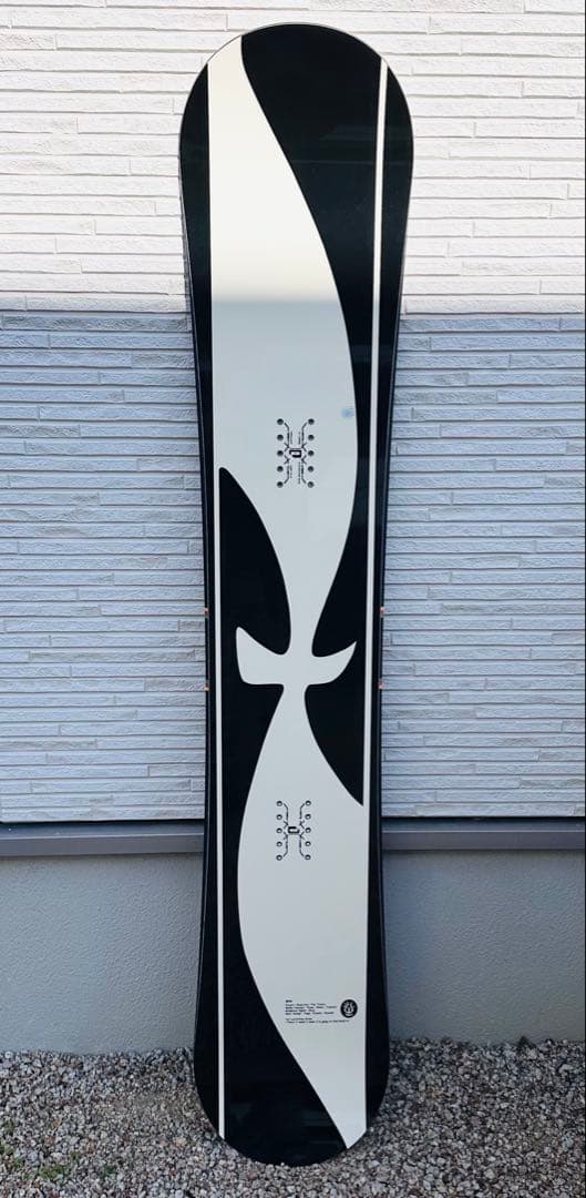 未使用 MW The Trinity 152cm スノーボード 板 キャンバー