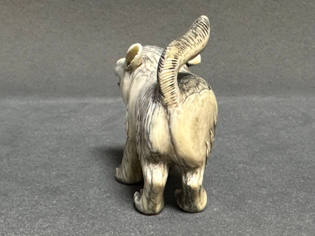 根付　狛犬　古美術品　 置物　細密細工　骨董　アンティーク　彫刻 工芸品