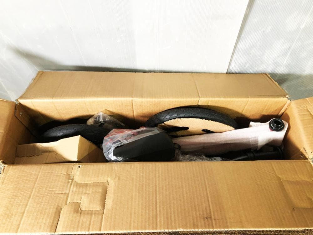☆新品未使用 バランスバイク【Henshin Bike C14】ER04
