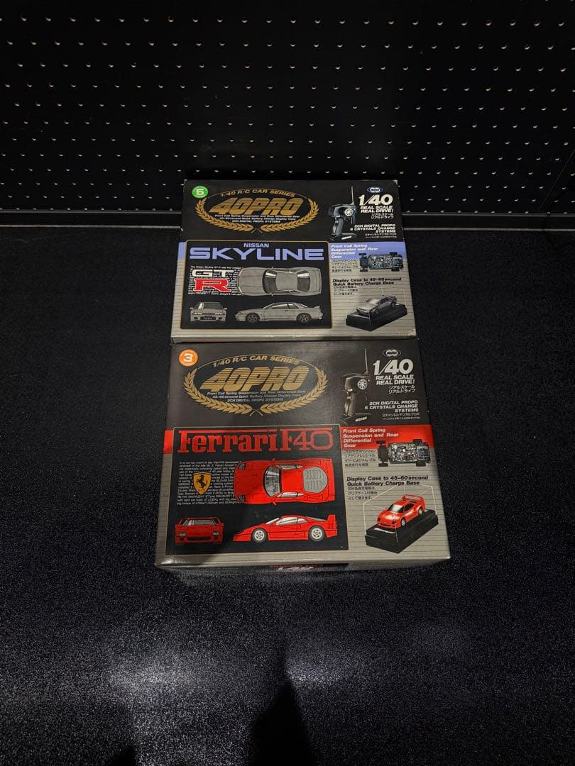 2点skyline GTRとFerrari F40 1/40 MARUI