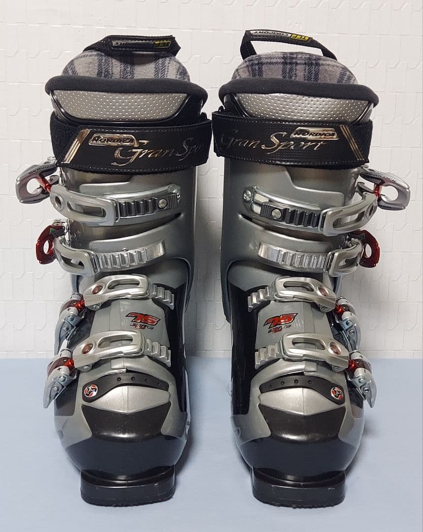 NORDICA スキーブーツ 26-26.5cm 収納バッグ付き