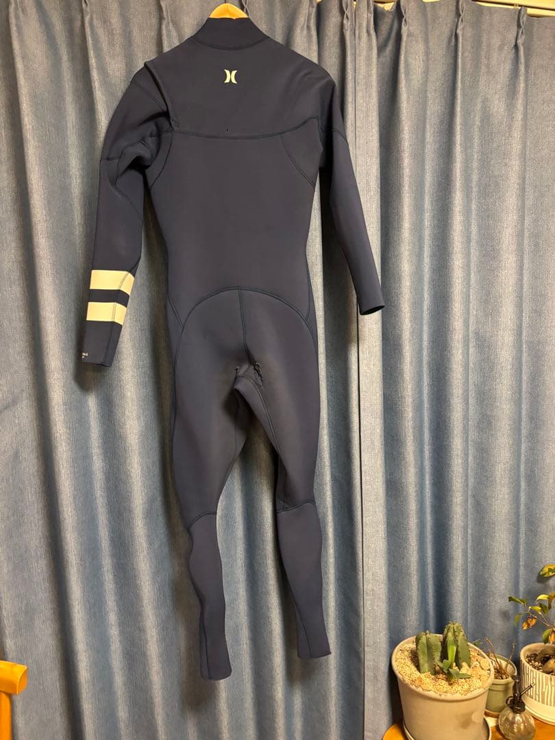 Hurley ネイビー フルスーツ