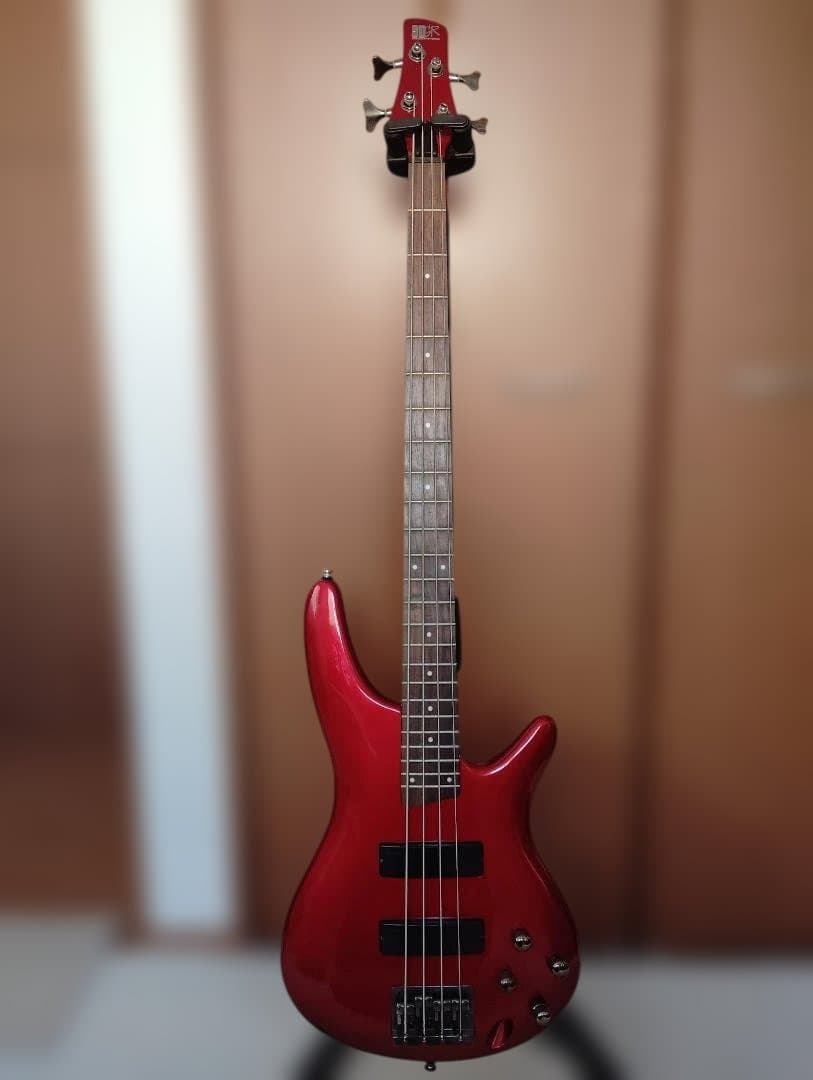 Ibanez アイバニーズ SR300 メタリックレッド　4弦　アクティブ