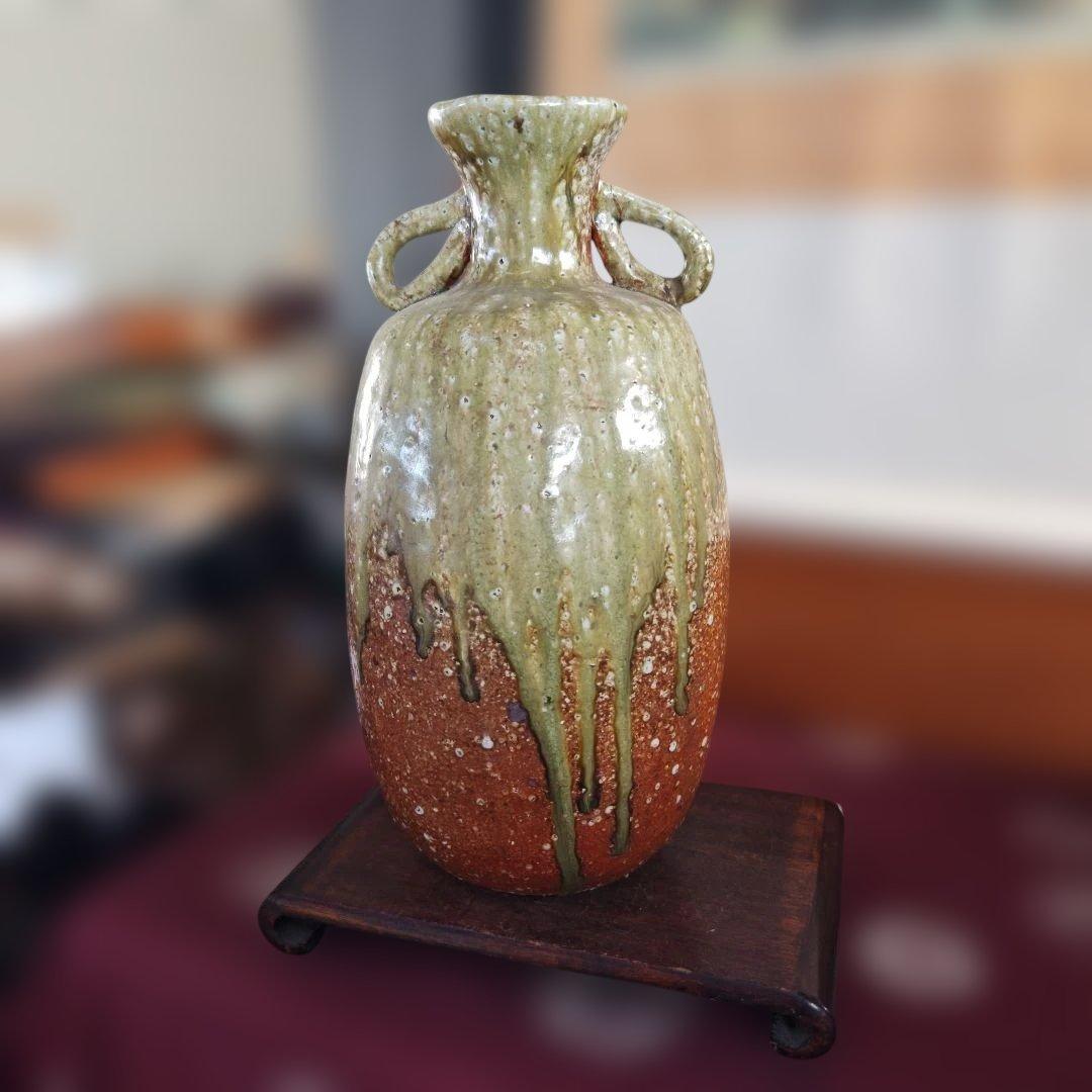 陶器の持ち手付き壺 緑と茶色のグラデーション
