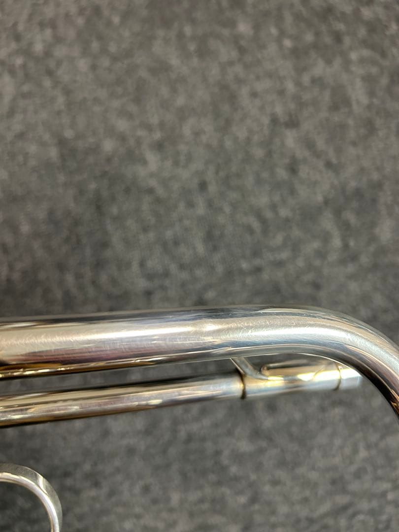 トランペット　YTR8335RS Xeno SOLUTE