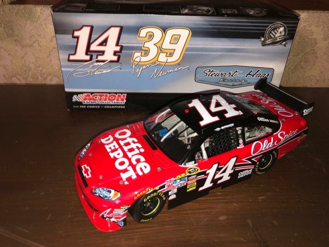 ミニカー NASCAR 1/24 #14 Office 