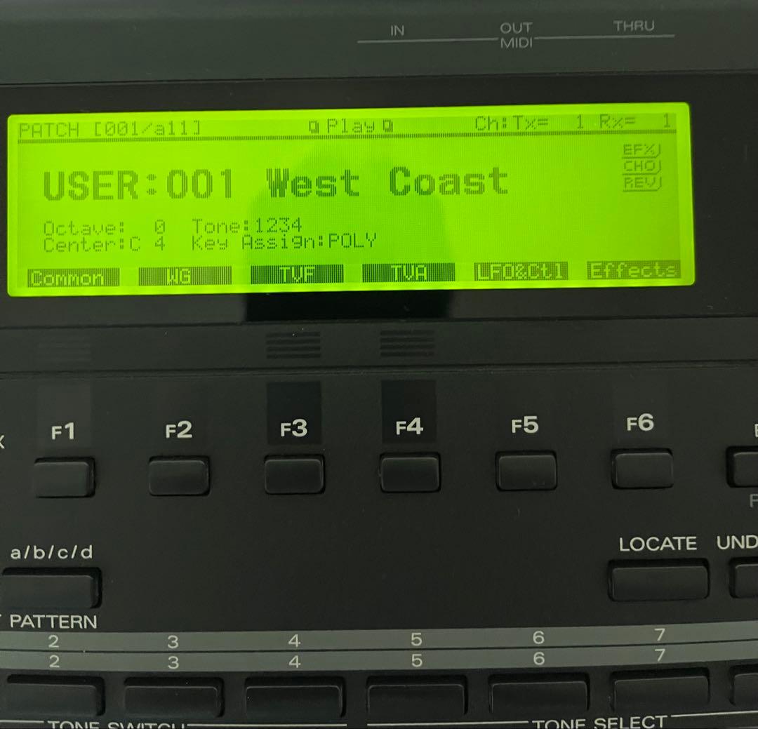 Y*A様 破損あり中古Roland ローランド XP-60 シンセサイザー キー