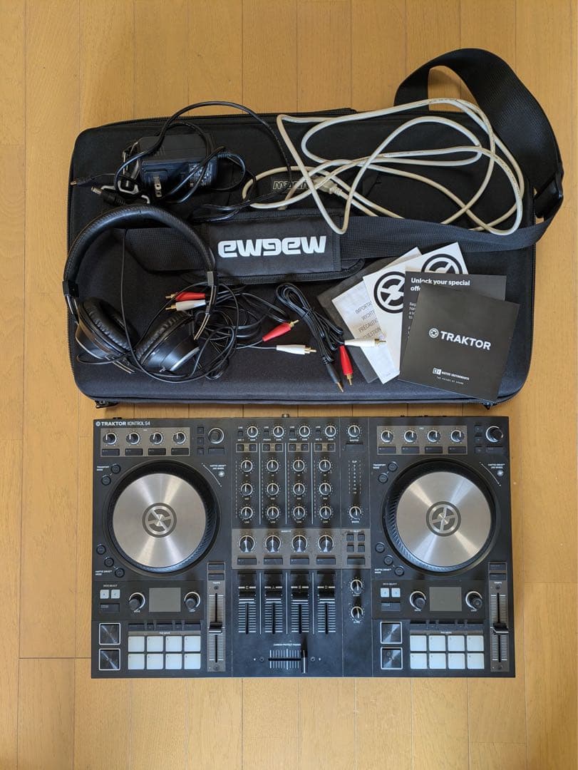 Traktor Kontrol S4 MK3＋Magmaケース＋他付属品