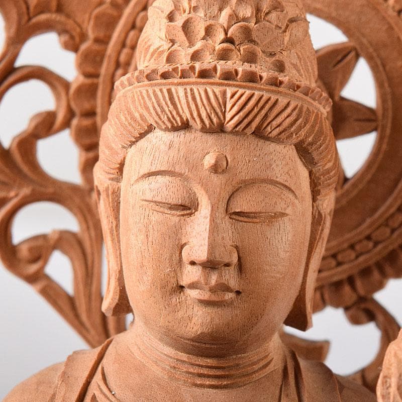 仏教美術　木彫　白檀　観世音菩薩像　仏像　置物　時代箱　C　7585