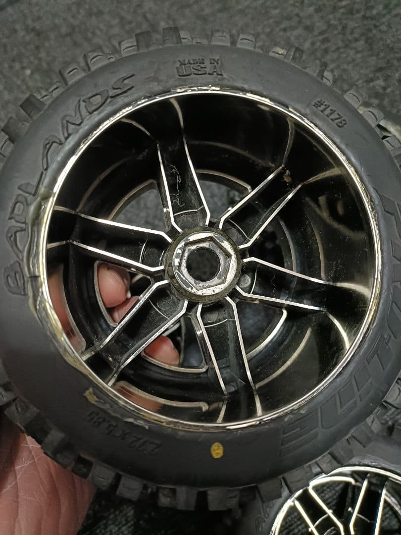 入手困難オフロードタイヤ　プロライン1/8　モンスタートラック　トラギー17mm