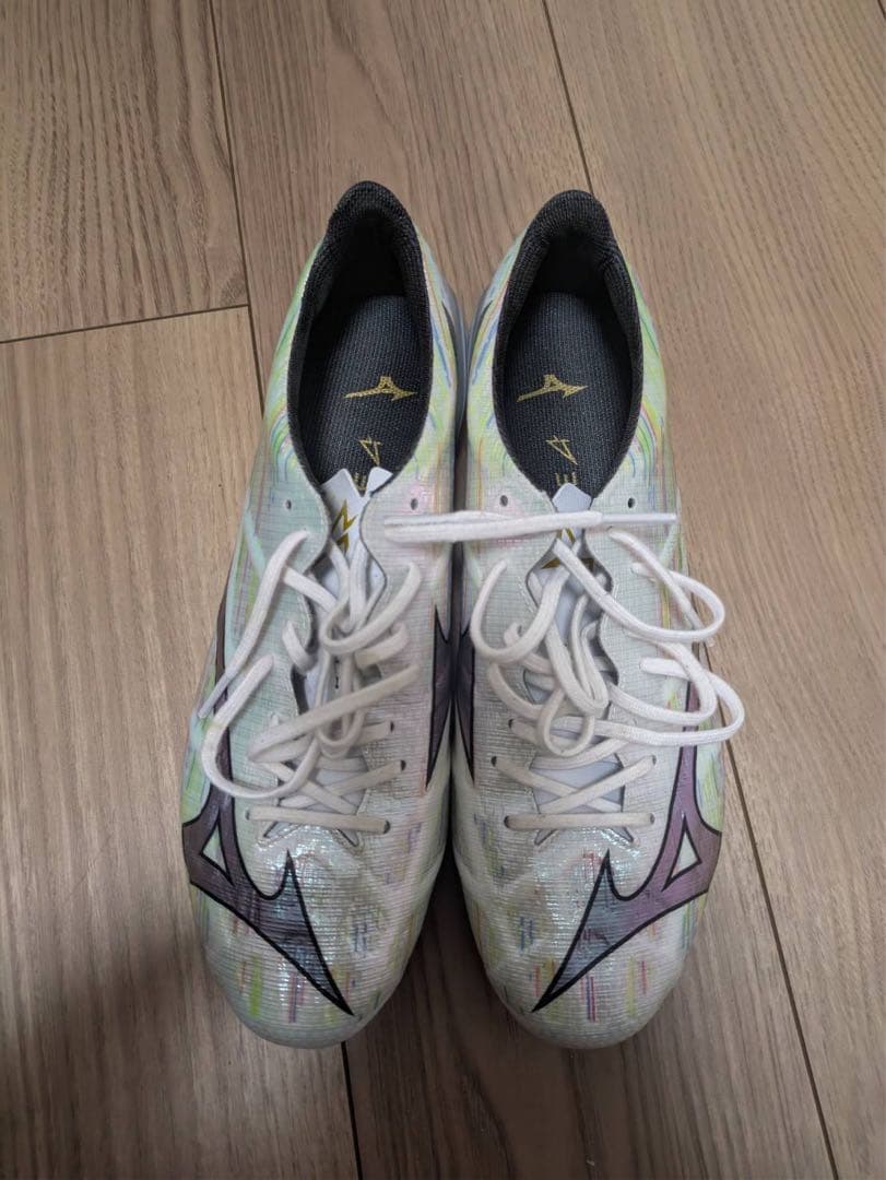 Mizuno Alpha サッカーシューズ ホワイト・マルチカラー25.5