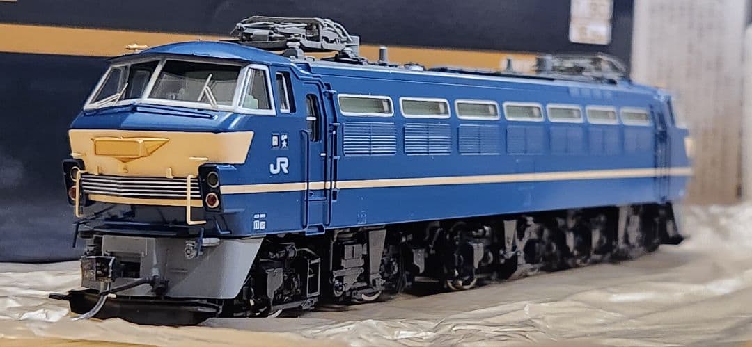 TOMIX HO-2517 EF66形電気機関車(特急牽引機プレステージモデル)
