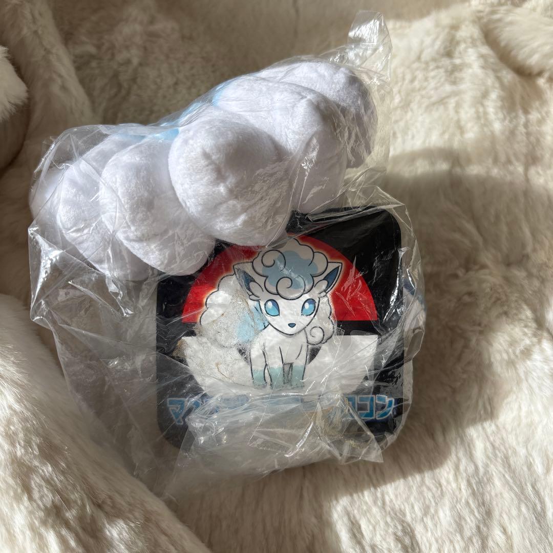 ポケモンセンター　アローラロコン　マスコット　ぬいぐるみ