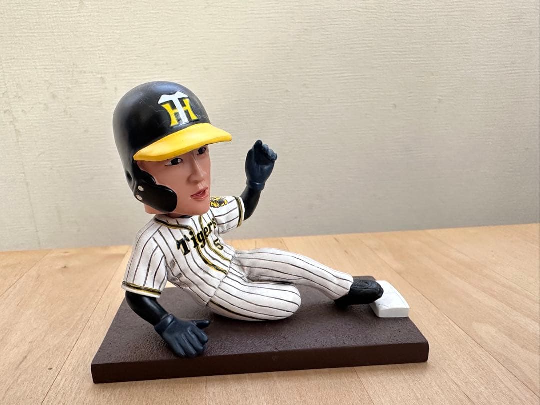 阪神タイガース 近本光司 選手 ボブルヘッド フィギュア