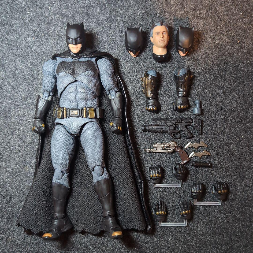 MAFEX【 バットマン 】マフェクスNo.222　ジャスティスリーグ