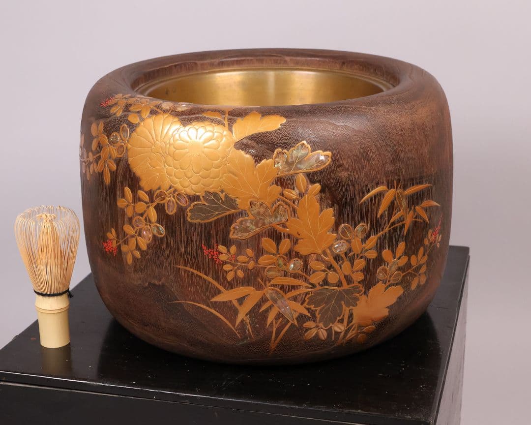 花鳥蒔絵 螺鈿細工 桐火鉢 幅31cm 高20cm 金蒔絵 漆芸 草花【MB68