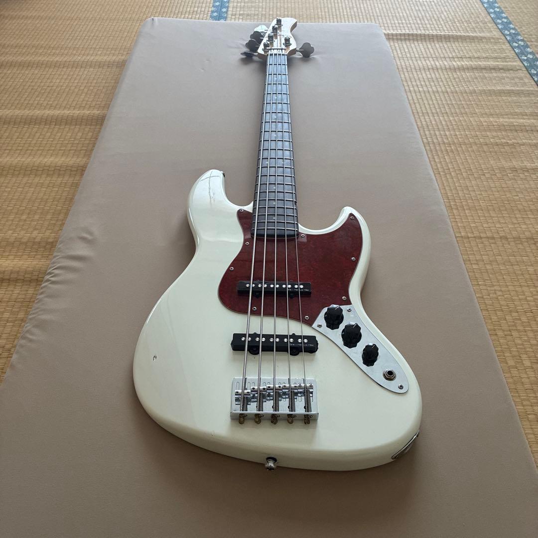 猫*ん様 SIRE V3 2nd 5st エレキベース ホワイト