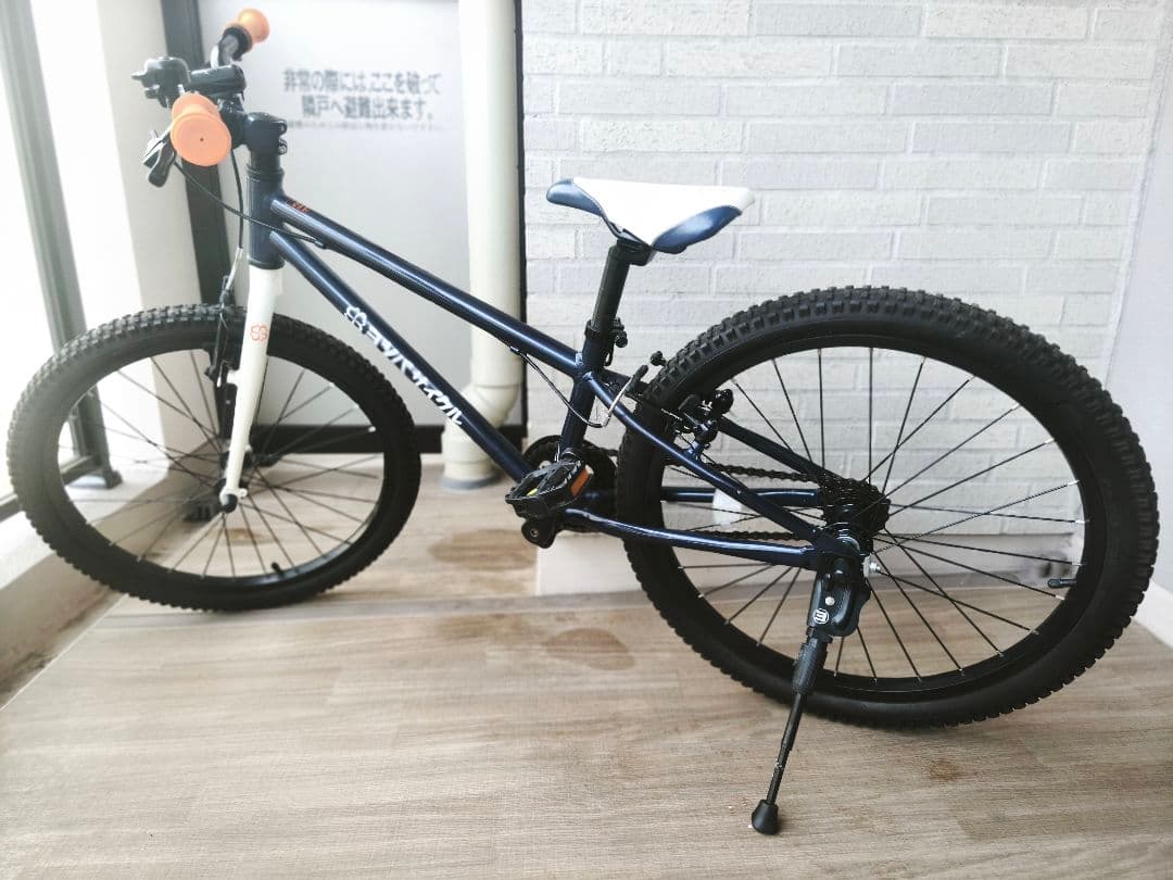 身長:118-140cm 超軽量9kgヨツバサイクル22 　手渡し