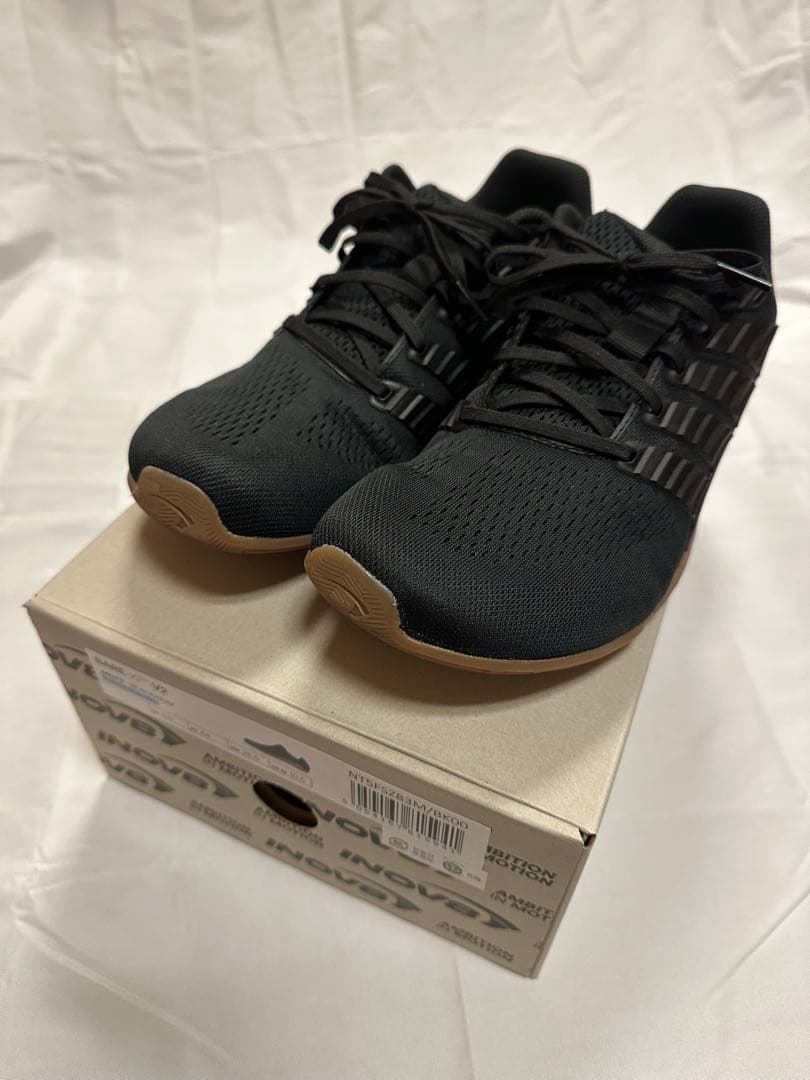 INOV-8 イノベイト BARE-XF V2 ブラック　28.5cm