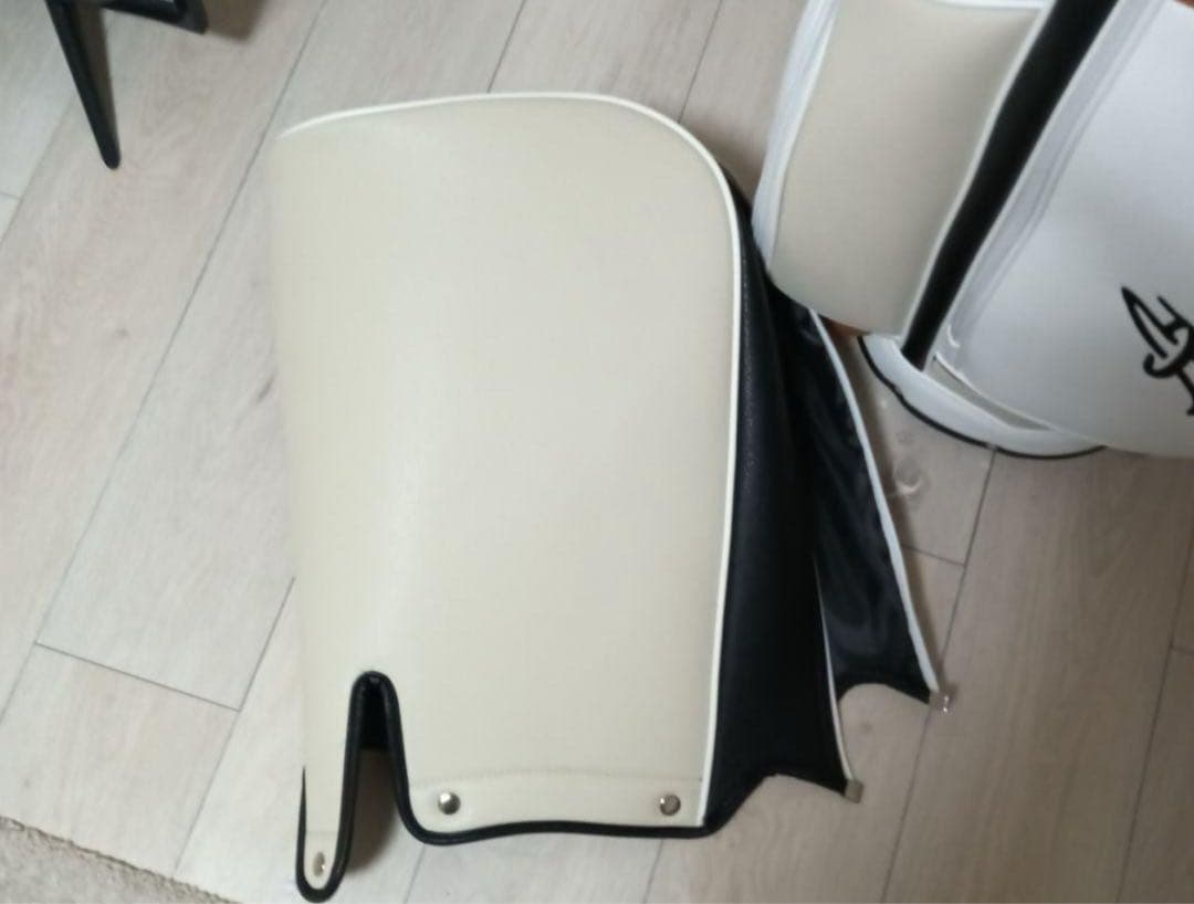 アルミゴスキャディーバッグ　美品