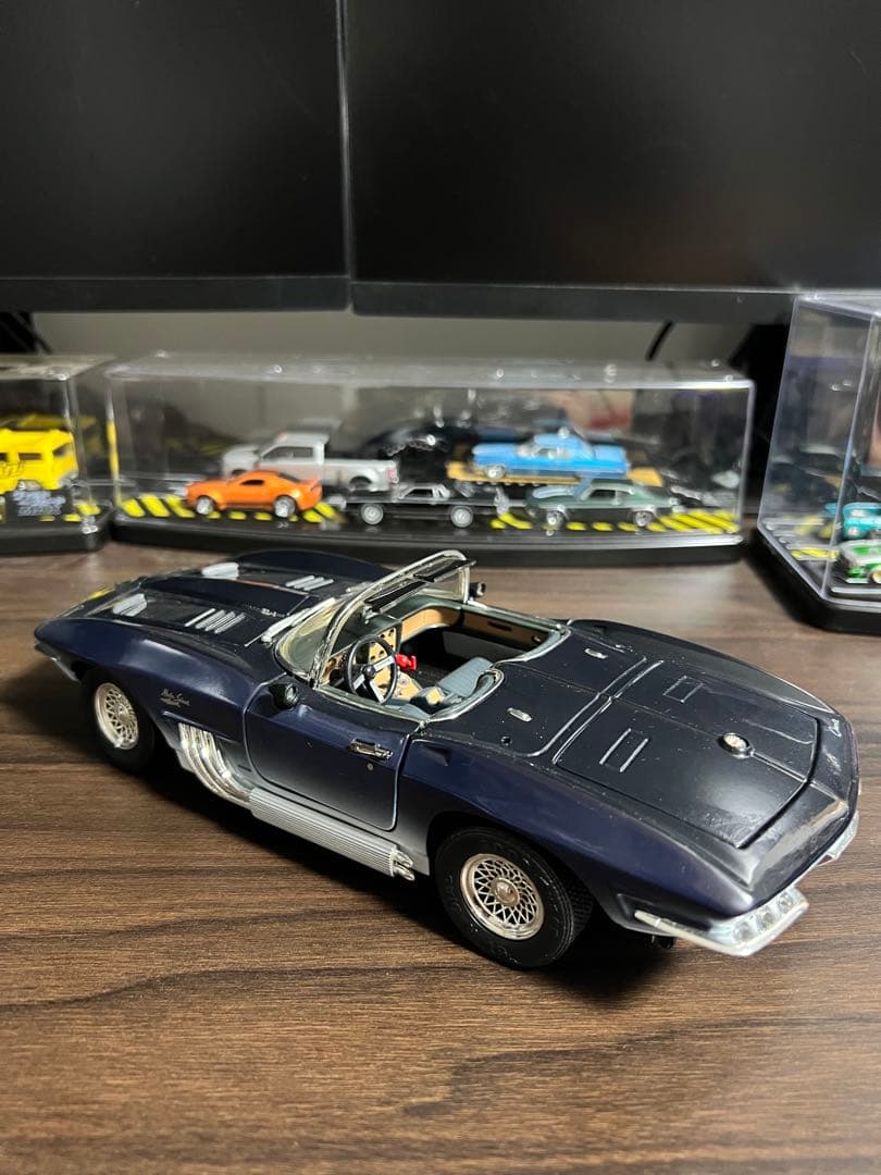 コルベット マコシャーク　1/18 ミニカー