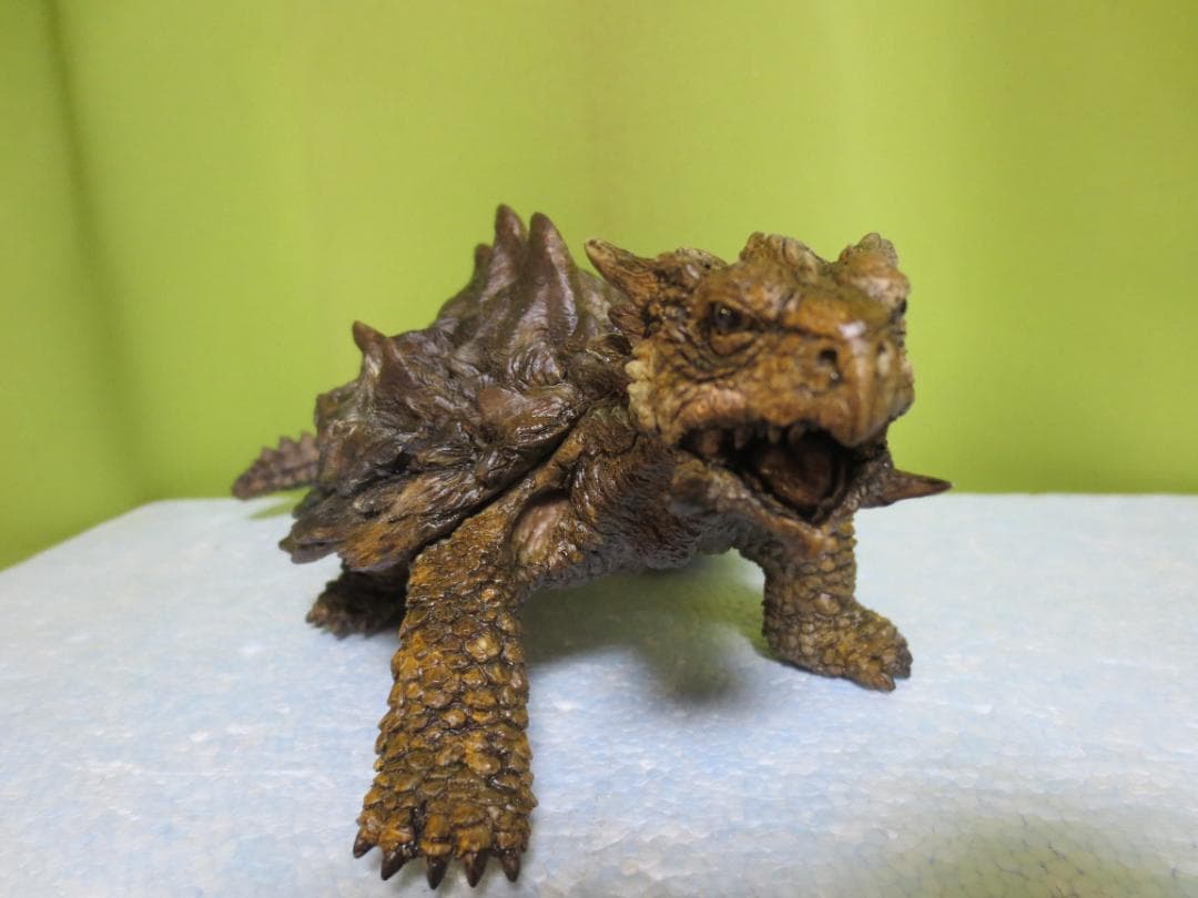 KAME HOUSE　幻獣の亀　フィギュア　完成品　22㎝　ガメラ