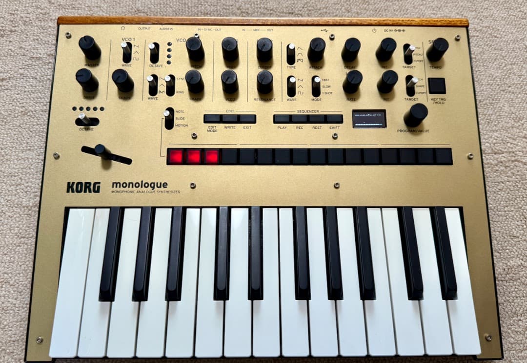 KORG monologue　メンテ済み　かっこいい廃番色