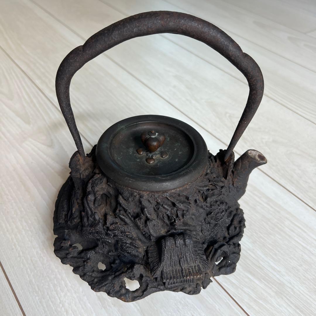 龍文堂鉄瓶
