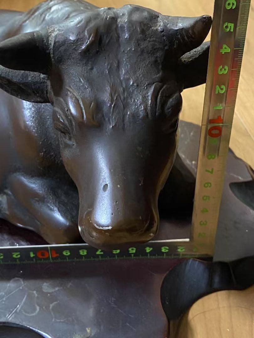 旧家蔵出（大牛）置物 時代物
