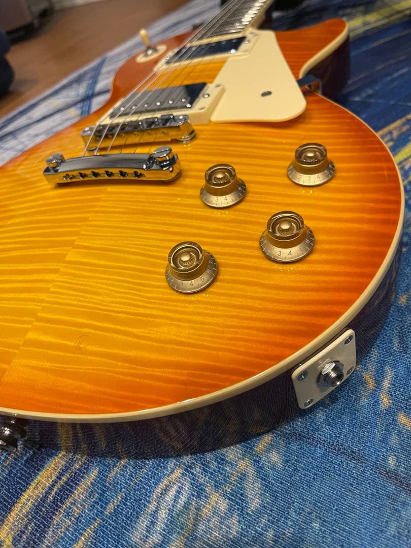 くさっぽバリトラ極上杢　ギブソンバーストレプリカ　レスポール　3.65kg