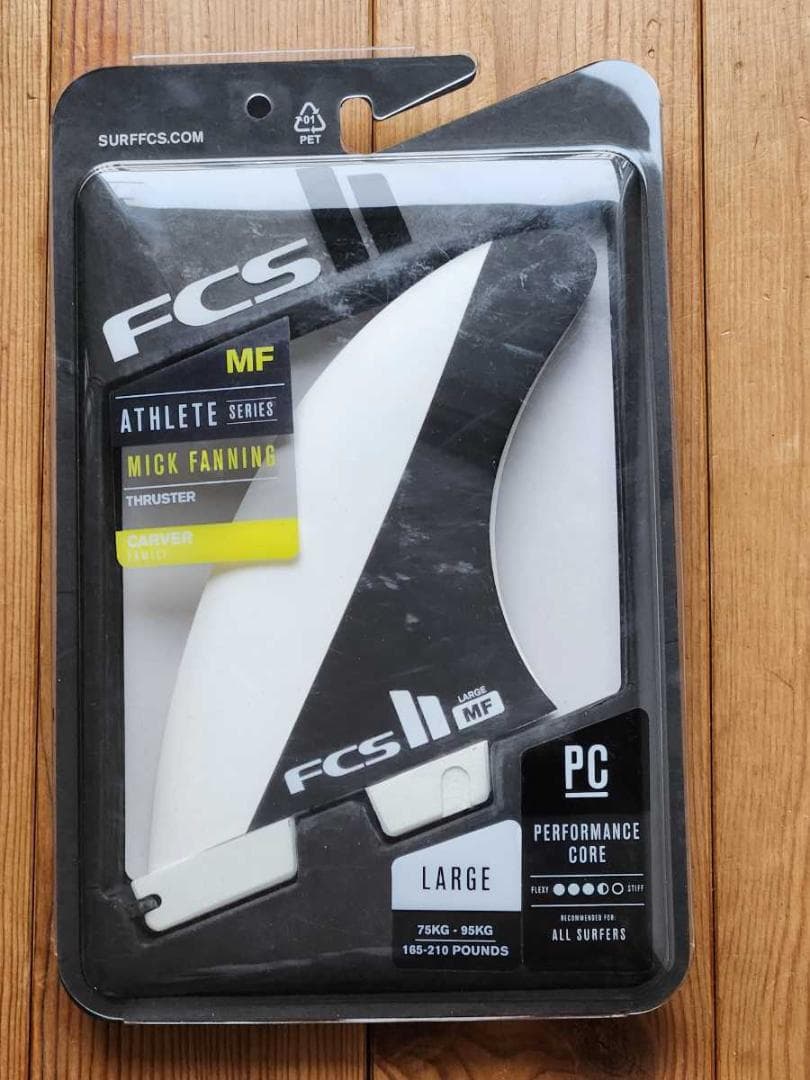 ＜新品・送料込み＞FCSⅡMF ミック・ファニング　トライフィン 黒白(L)