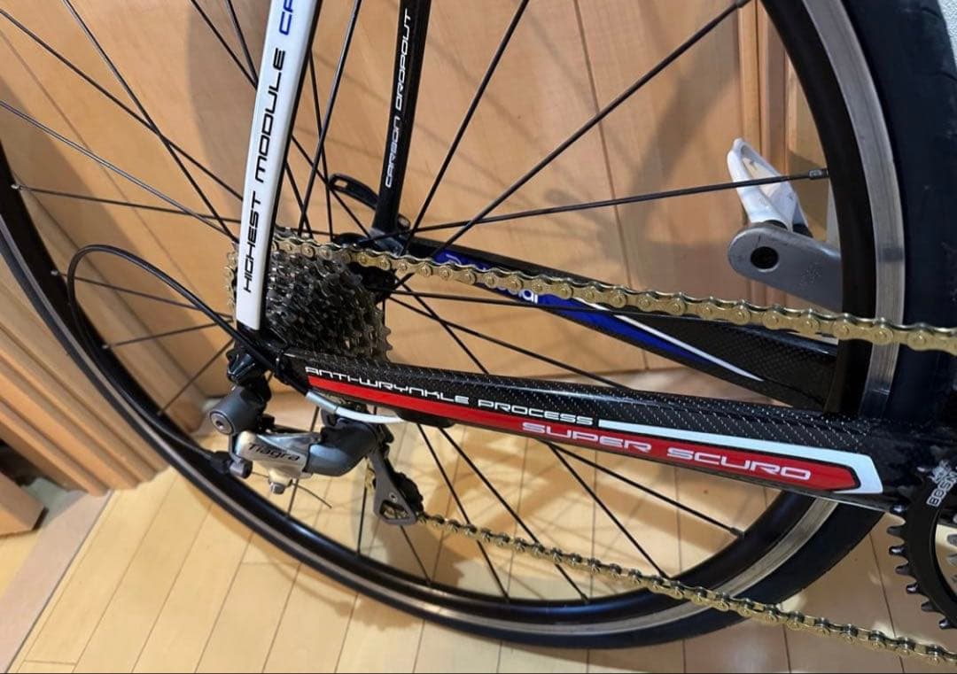 フルカーボン　ロードバイク　新品パーツ多数　エアロ