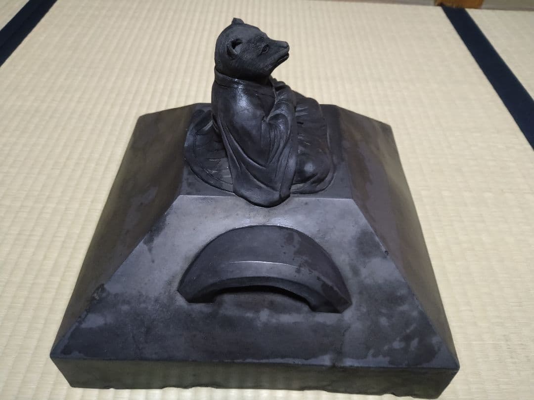 飾り瓦 露盤 狸 33cm四方