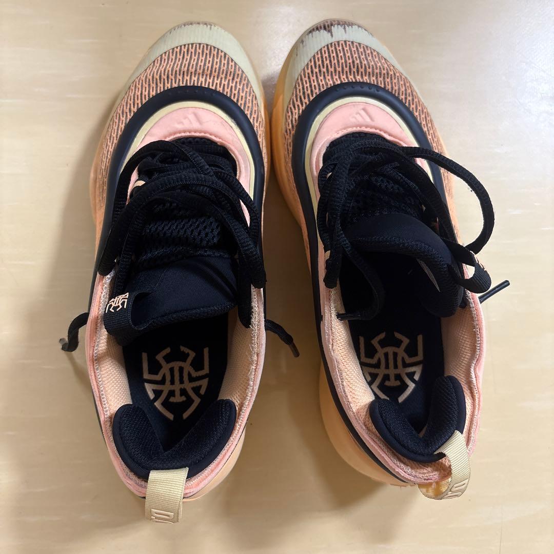adidasドノバンミッチェル6
