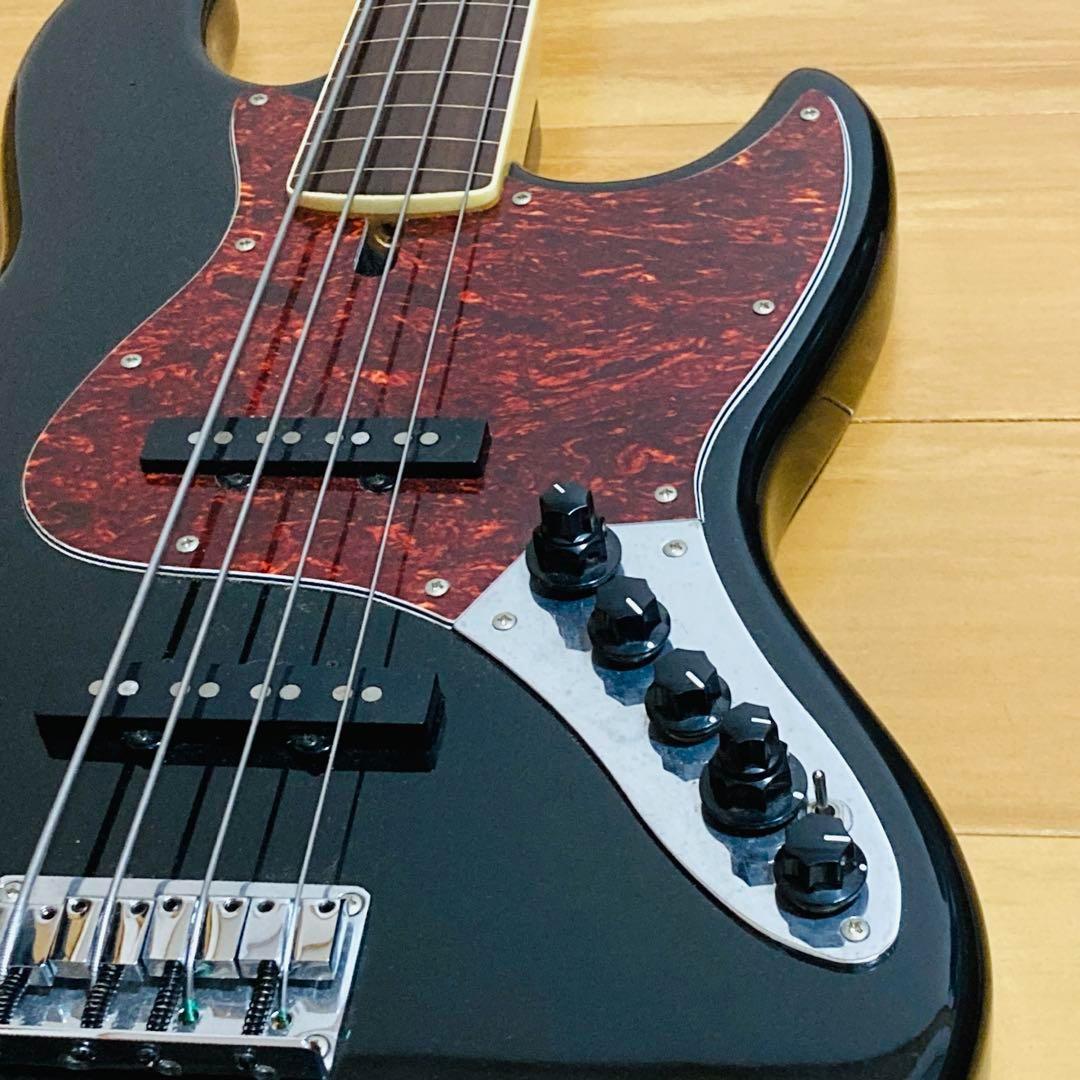 Sire V7 Alder FL 【動作確認済】 エレキベース フレッドレス