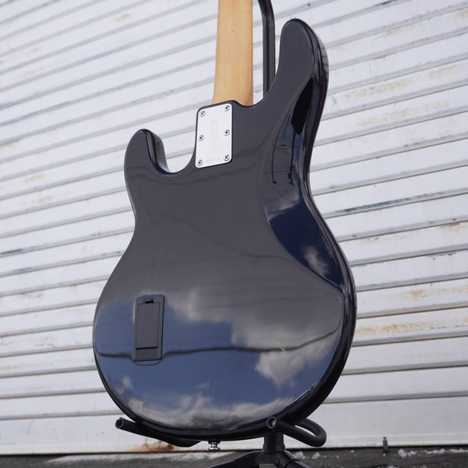 【希少・極美品】ベースSterling SB4リザード純正仕様 ミュージックマン