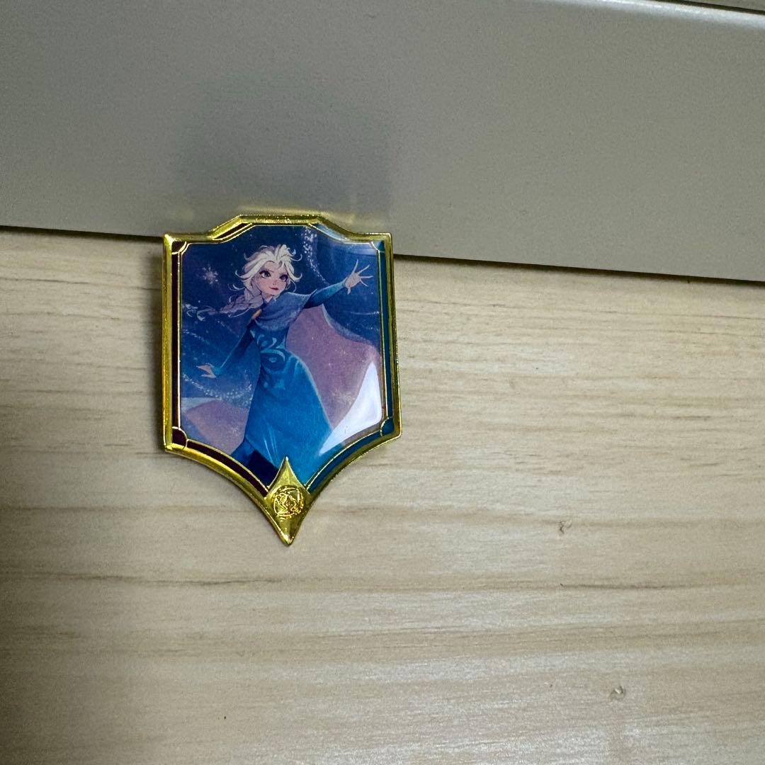 エルサ コレクションピン LORCANA