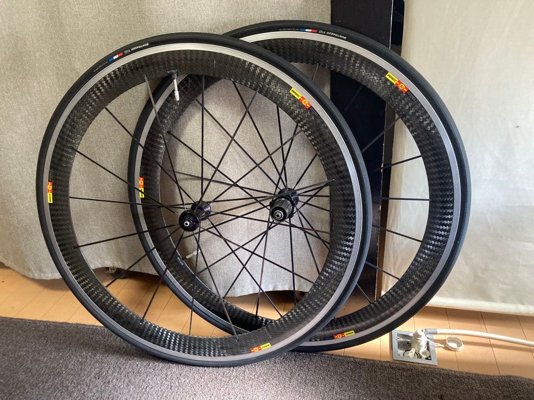 MAVIC Cosmicカーボンホイールタイヤ付