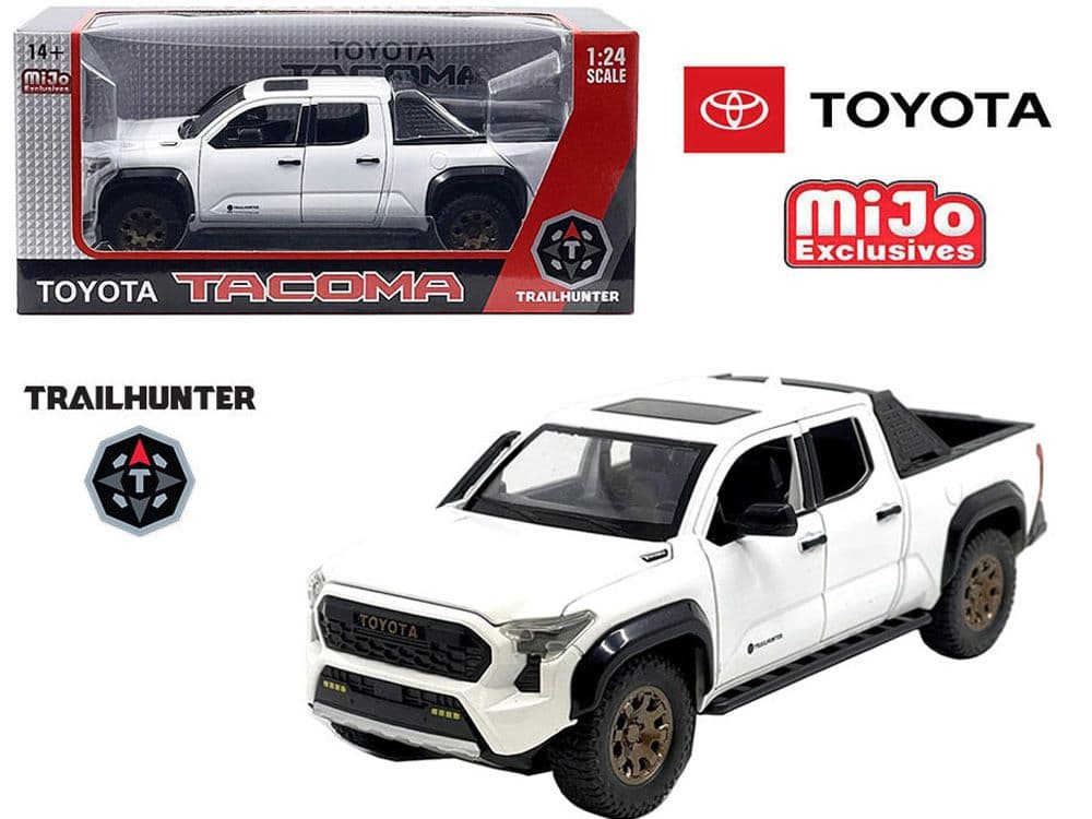 2023 トヨタ・タコマ トレイルハンター　(ホワイト)