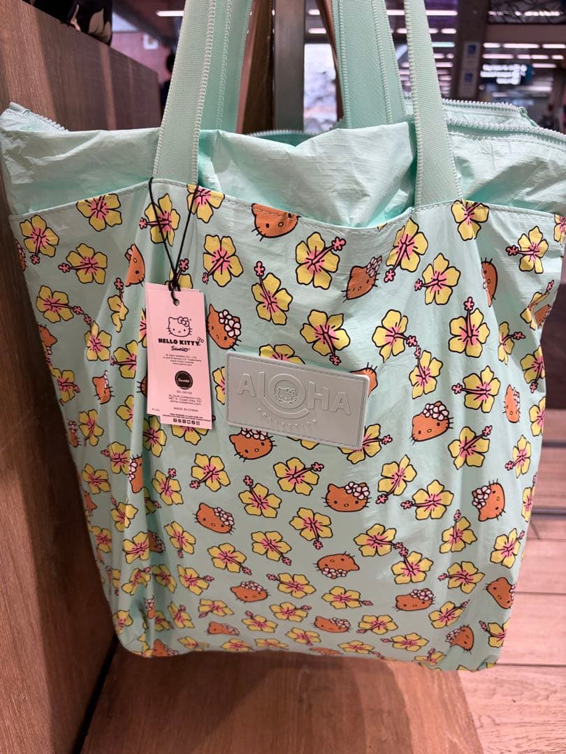 【新品！現地完売品！】アロハコレクション×キティ トートバッグ DFS限定品