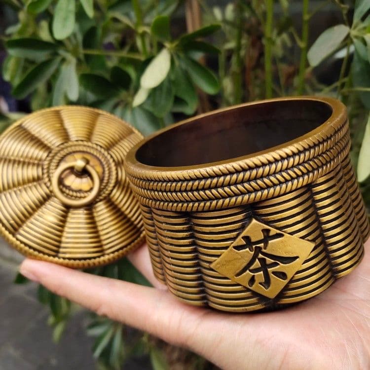 銅 細工 茶道具 お茶の缶です 銅製 工芸品 美術品 置物