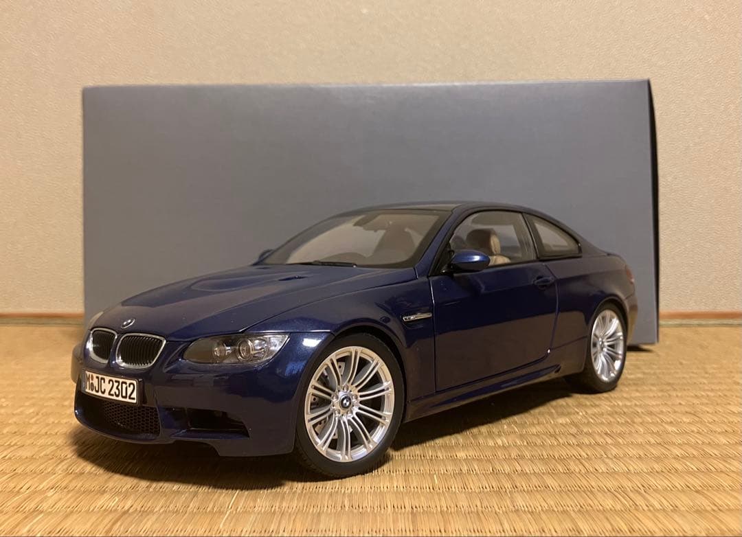 1/18 京商製  M3 E92 インテルラゴスブルー